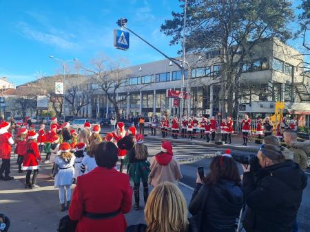 Božični ples na ulici, Vir: Arhiv Občine Sežana